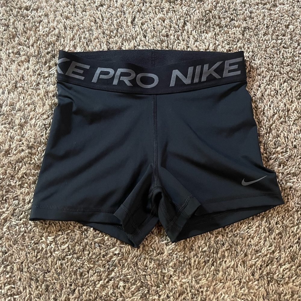 Nike Pro Womens shorts
